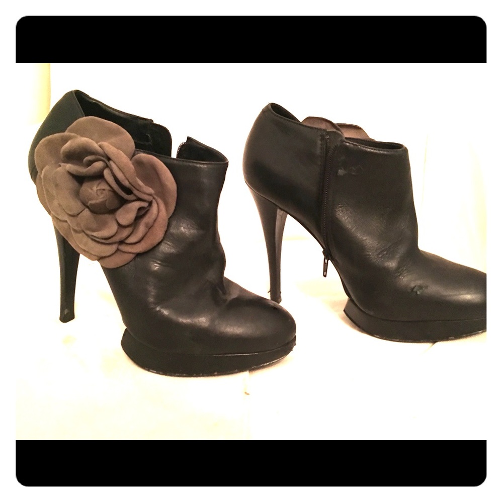 Kelsi Dagger hi heel booties sz7